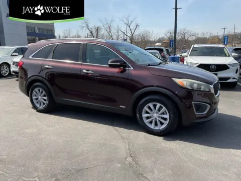 Red 2016 Kia Sorento LX for sale in Kansas City, MO