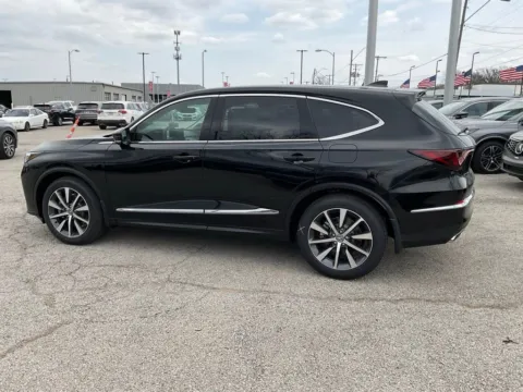 More photos of 2026 Acura MDX w/Technology Package at Jay Wolfe Acura, MO