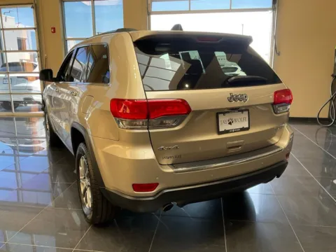 More photos of 2014 Jeep Grand Cherokee Limited at Jay Wolfe Acura, MO