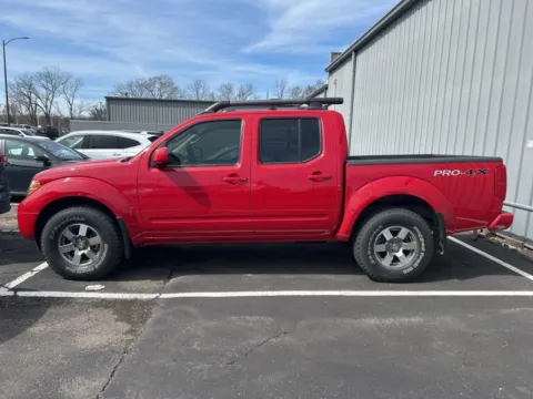 More photos of 2010 Nissan Frontier PRO-4X at Jay Wolfe Acura, MO