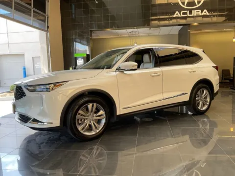 More photos of 2023 Acura MDX 3.5L at Jay Wolfe Acura, MO