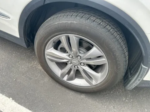 More photos of 2023 Acura MDX 3.5L at Jay Wolfe Acura, MO