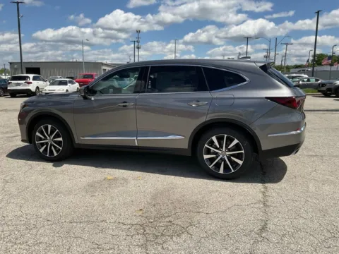 More photos of 2026 Acura MDX w/Technology Package at Jay Wolfe Acura, MO