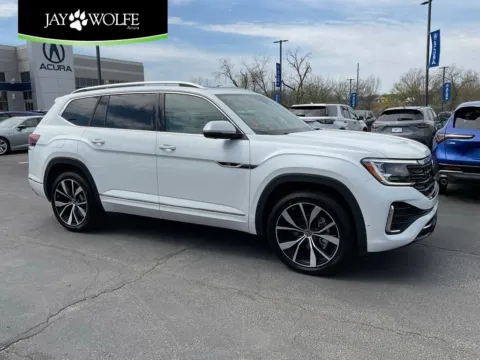 White 2024 Volkswagen Atlas 2.0T SEL Premium R-Line for sale in Kansas City, MO