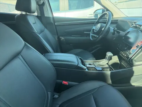 More photos of 2023 Hyundai Tucson SEL at Jay Wolfe Acura, MO