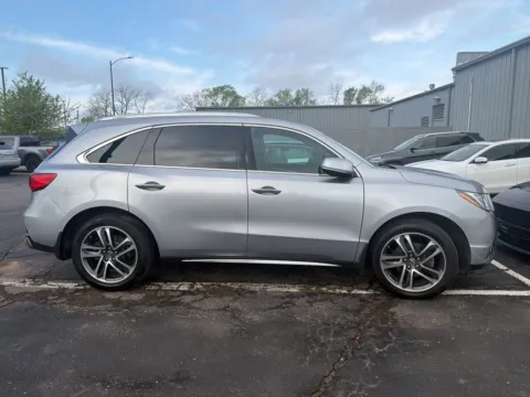 Photos of 2017 Acura MDX w/Advance Pkg for sale in Kansas City, MO at Jay Wolfe Acura