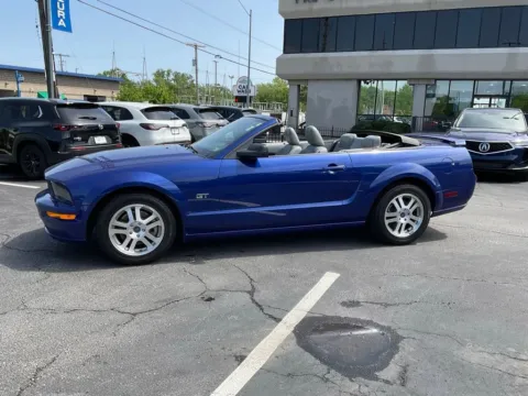 More photos of 2005 Ford Mustang GT Premium at Jay Wolfe Acura, MO