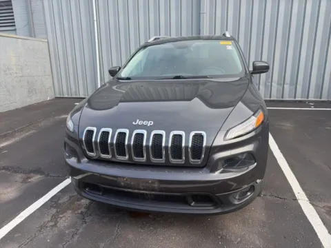 Photos of 2015 Jeep Cherokee Latitude for sale in Kansas City, MO at Jay Wolfe Acura