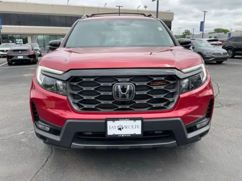 Photos of 2023 Honda Passport TrailSport for sale in Kansas City, MO at Jay Wolfe Acura