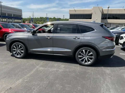More photos of 2026 Acura MDX w/Technology Package at Jay Wolfe Acura, MO