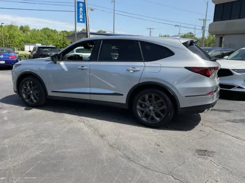 More photos of 2023 Acura MDX w/A-Spec Package at Jay Wolfe Acura, MO