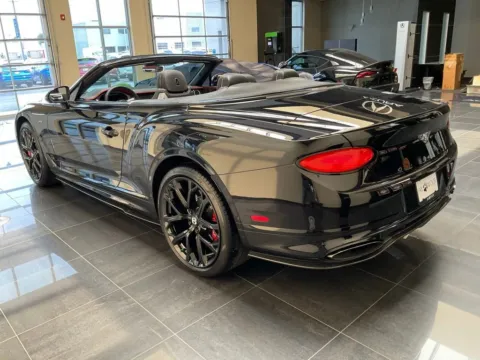 More photos of 2023 Bentley Continental Speed at Jay Wolfe Acura, MO