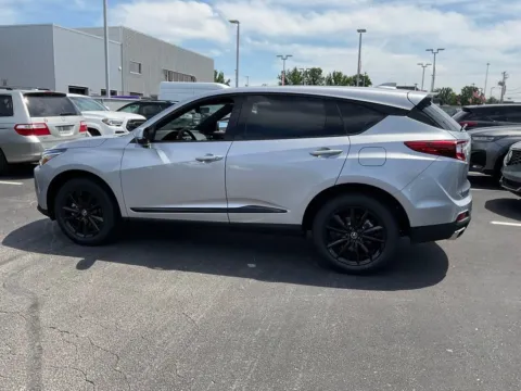 More photos of 2026 Acura RDX at Jay Wolfe Acura, MO