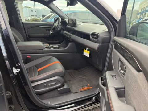 More photos of 2026 Honda Passport TrailSport at Jay Wolfe Acura, MO
