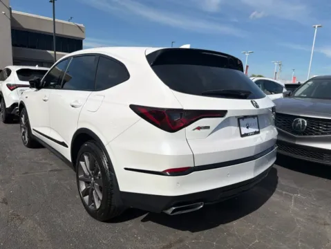 More photos of 2026 Acura MDX w/A-Spec Package at Jay Wolfe Acura, MO