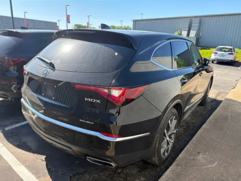 Photos of 2023 Acura MDX w/Technology Package for sale in Kansas City, MO at Jay Wolfe Acura