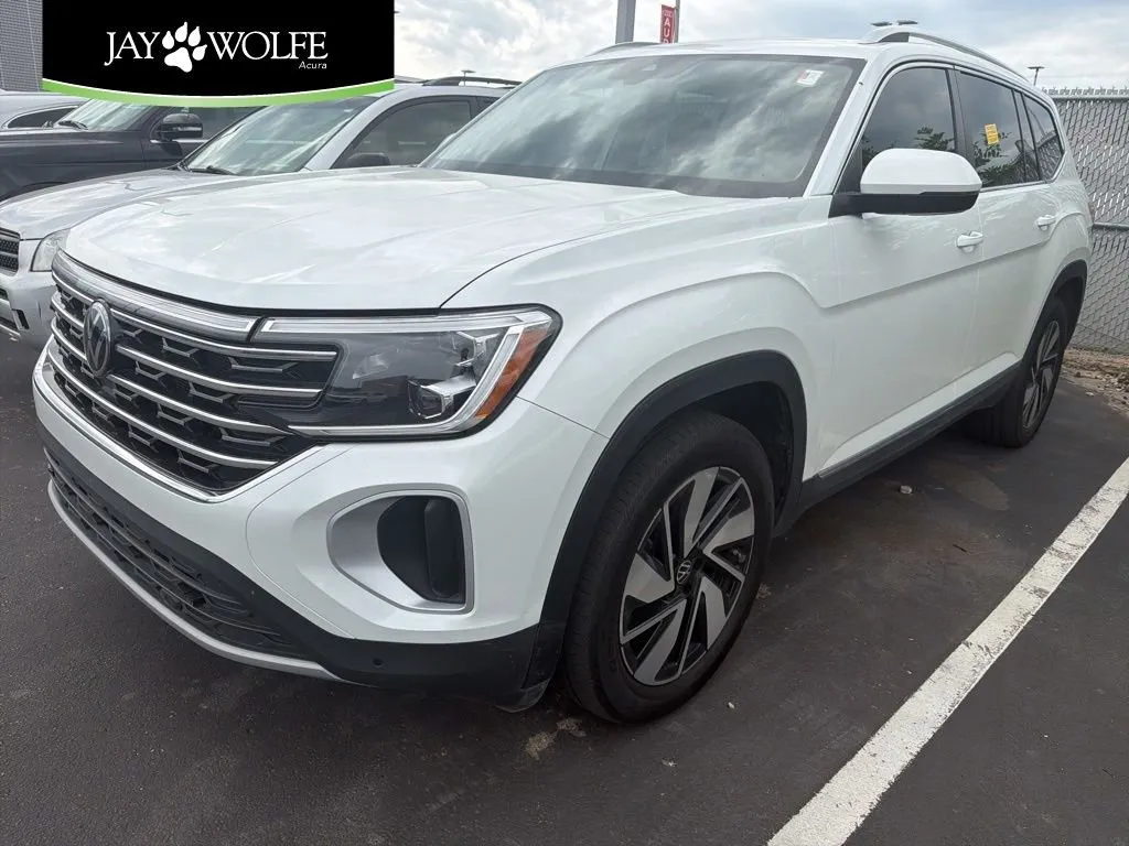 White 2024 Volkswagen Atlas 2.0T SEL for sale in Kansas City, MO