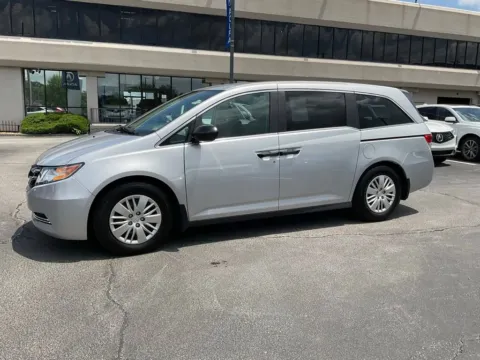 More photos of 2014 Honda Odyssey LX at Jay Wolfe Acura, MO