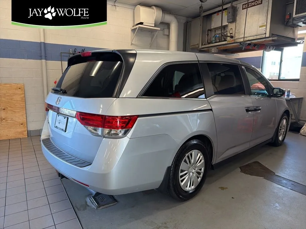 Silver 2014 Honda Odyssey LX for sale in Kansas City, MO