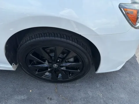 More photos of 2018 Nissan Sentra SR at Jay Wolfe Acura, MO