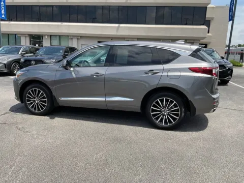 More photos of 2025 Acura RDX w/Advance Package at Jay Wolfe Acura, MO
