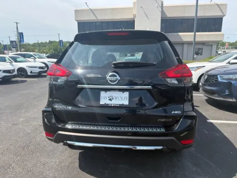 More photos of 2018 Nissan Rogue S at Jay Wolfe Acura, MO