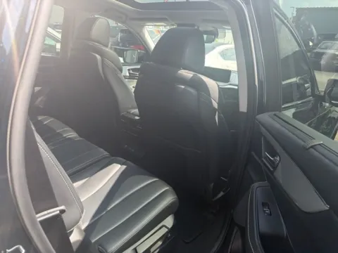 More photos of 2023 Acura MDX w/Technology Package at Jay Wolfe Acura, MO