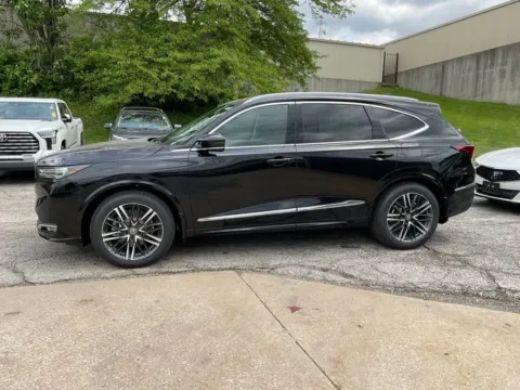 More photos of 2026 Acura MDX w/Advance Package at Jay Wolfe Acura, MO