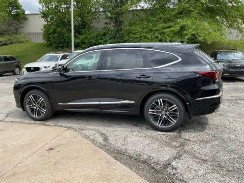 More photos of 2026 Acura MDX w/Advance Package at Jay Wolfe Acura, MO