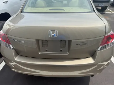 More photos of 2008 Honda Accord Sdn LX at Jay Wolfe Acura, MO