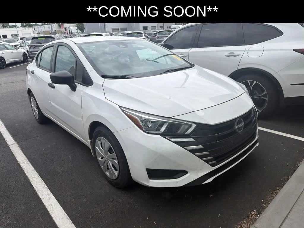 White 2024 Nissan Versa S for sale in Kansas City, MO