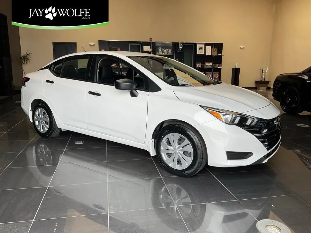 Used 2024 Nissan Versa Sedan S with VIN 3N1CN8DV0RL914609 for sale in Kansas City
