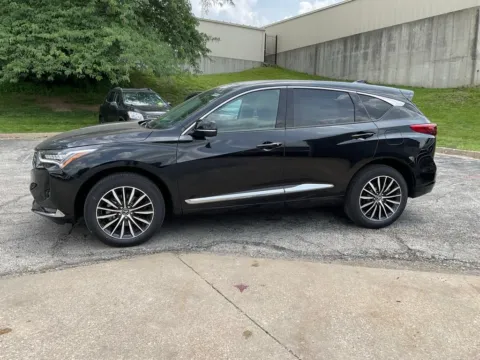 More photos of 2026 Acura RDX w/Advance Package at Jay Wolfe Acura, MO