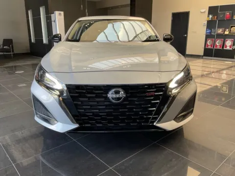 Photos of 2024 Nissan Altima 2.5 SR for sale in Kansas City, MO at Jay Wolfe Acura