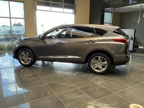More photos of 2019 Acura RDX w/Advance Pkg at Jay Wolfe Acura, MO