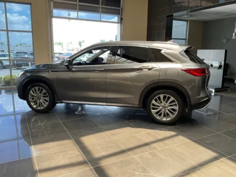 More photos of 2023 INFINITI QX50 LUXE at Jay Wolfe Acura, MO