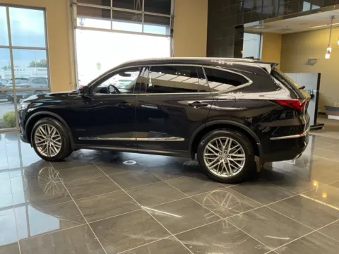 More photos of 2023 Acura MDX w/Advance Package at Jay Wolfe Acura, MO
