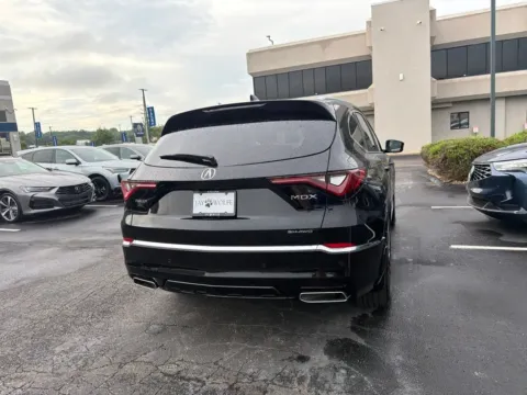 More photos of 2026 Acura MDX w/Advance Package at Jay Wolfe Acura, MO