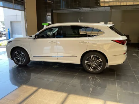 More photos of 2026 Acura MDX w/Advance Package at Jay Wolfe Acura, MO