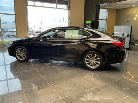 More photos of 2018 Acura TLX w/Technology Pkg at Jay Wolfe Acura, MO