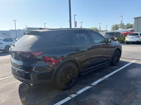 More photos of 2026 Acura MDX w/A-Spec Advance Package at Jay Wolfe Acura, MO