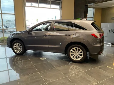 More photos of 2018 Acura RDX at Jay Wolfe Acura, MO