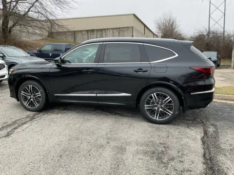 More photos of 2026 Acura MDX w/Advance Package at Jay Wolfe Acura, MO