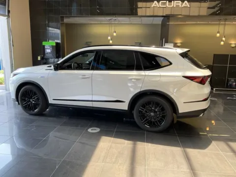 More photos of 2026 Acura MDX w/A-Spec Advance Package at Jay Wolfe Acura, MO