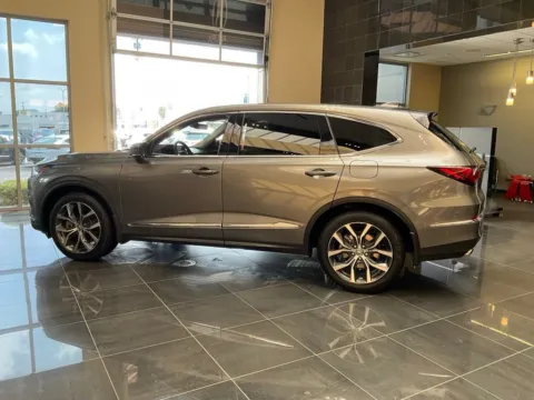 More photos of 2023 Acura MDX w/Technology Package at Jay Wolfe Acura, MO