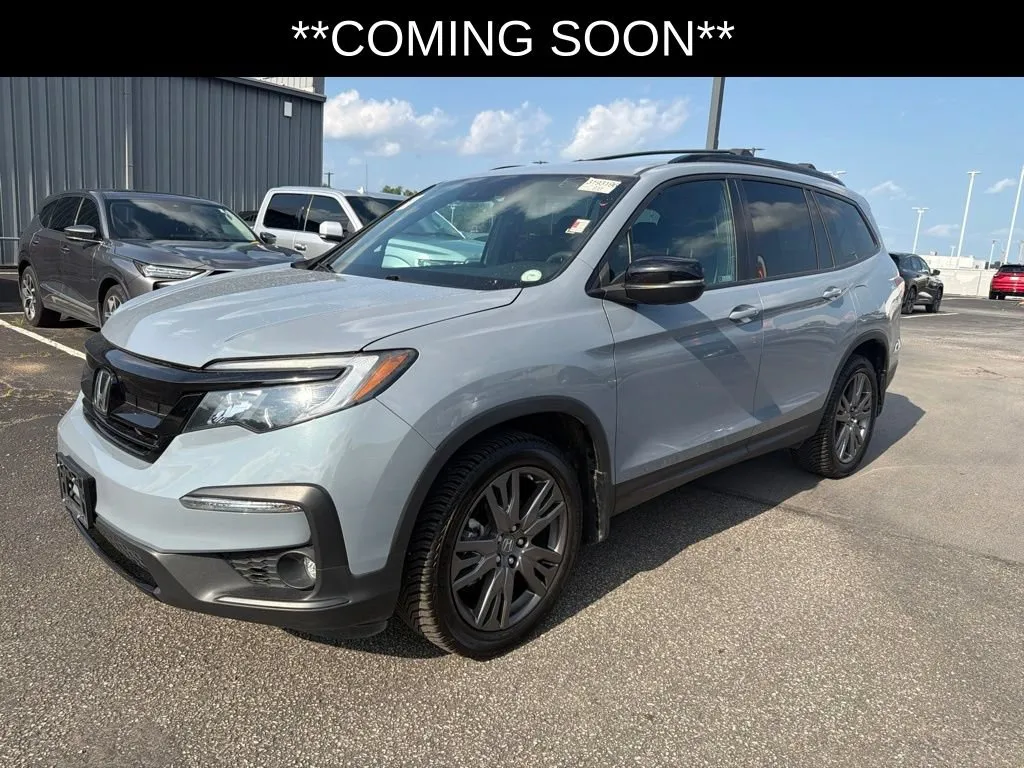 Used 2022 Honda Pilot Sport with VIN 5FNYF6H33NB104302 for sale in Kansas City
