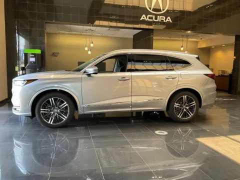 More photos of 2026 Acura MDX w/Advance Package at Jay Wolfe Acura, MO