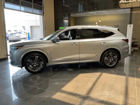 More photos of 2026 Acura MDX w/Advance Package at Jay Wolfe Acura, MO