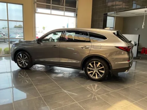 More photos of 2026 Acura MDX w/Technology Package at Jay Wolfe Acura, MO