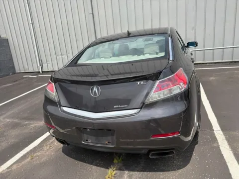 More photos of 2013 Acura TL Tech at Jay Wolfe Acura, MO
